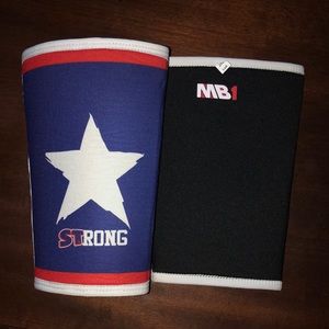 STrong Powerlifting knee sleeves